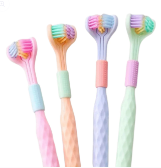 Trio Teeth Adult Toothbrush (2 pack)